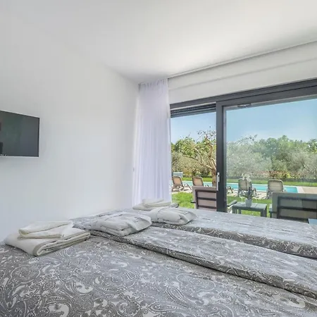 Bianca Novigrad Istria