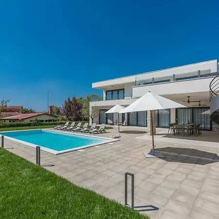 Bianca Novigrad Istria